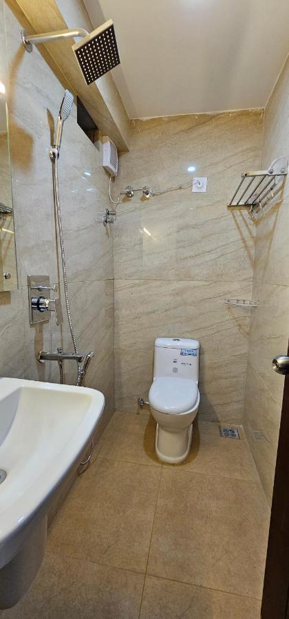 Blueway Residency Downtown Hotel 特里凡得琅 外观 照片