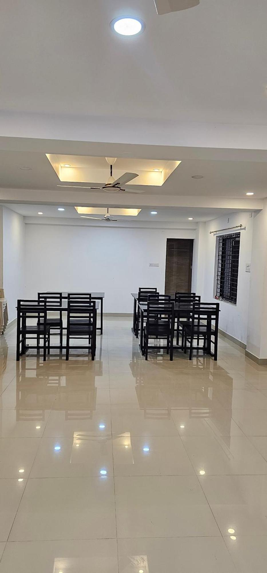 Blueway Residency Downtown Hotel 特里凡得琅 外观 照片