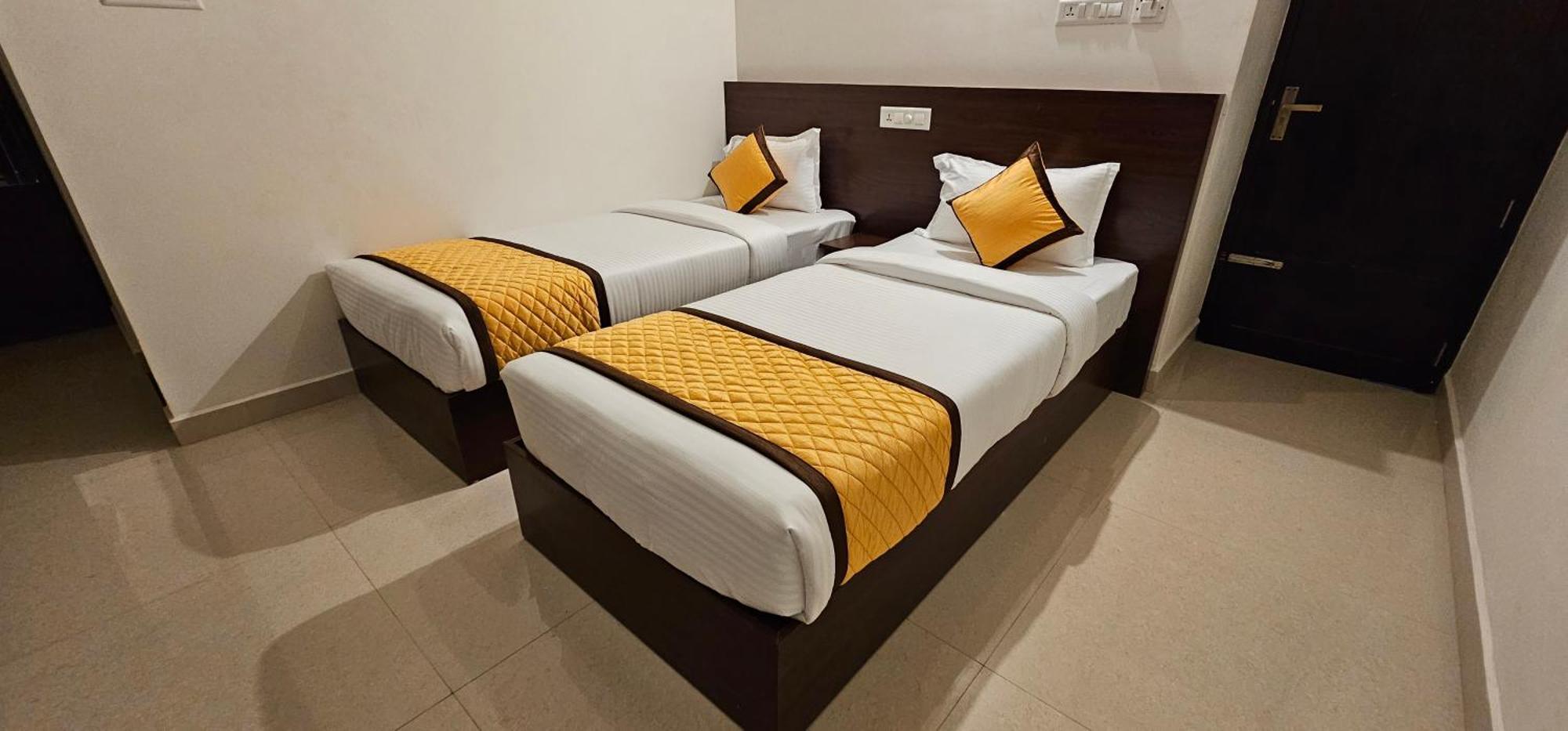 Blueway Residency Downtown Hotel 特里凡得琅 外观 照片
