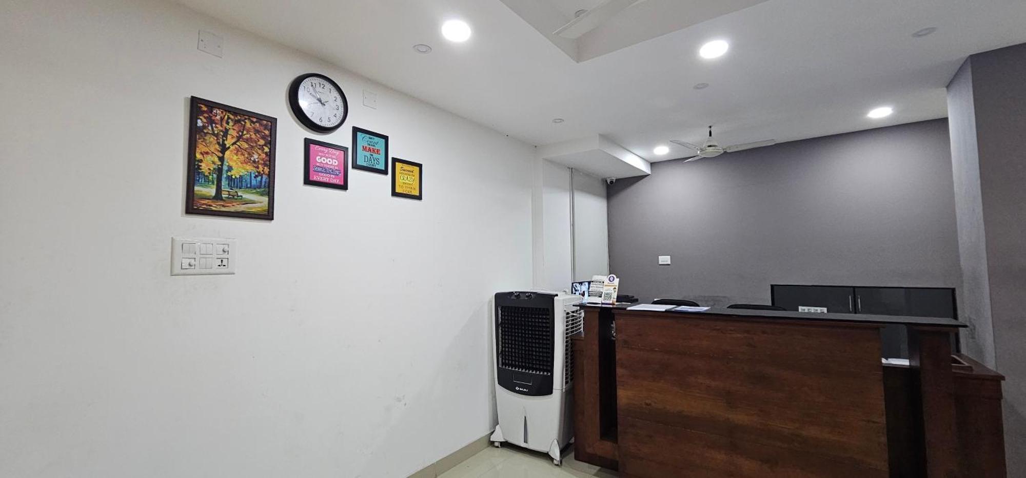 Blueway Residency Downtown Hotel 特里凡得琅 外观 照片